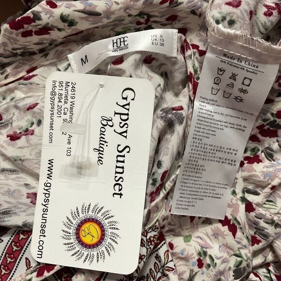 Hope Horizon Multi Color Floral Flutter Sleeve Shift Dress Medium NWT - Picture 5 of 6